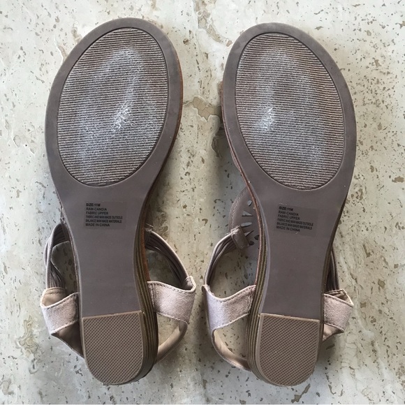 EUC Rampage Ram-Candia Sandals. Size 11M. Nat Microsde color. - Picture 4 of 5